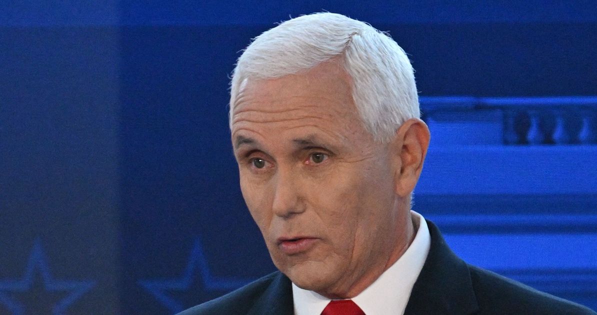 Try Not To Groan At Mike Pence’s Cringey Sex Joke During Republican Debate