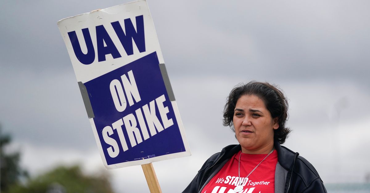 Autoworkers Union Expands Strike To More Factories