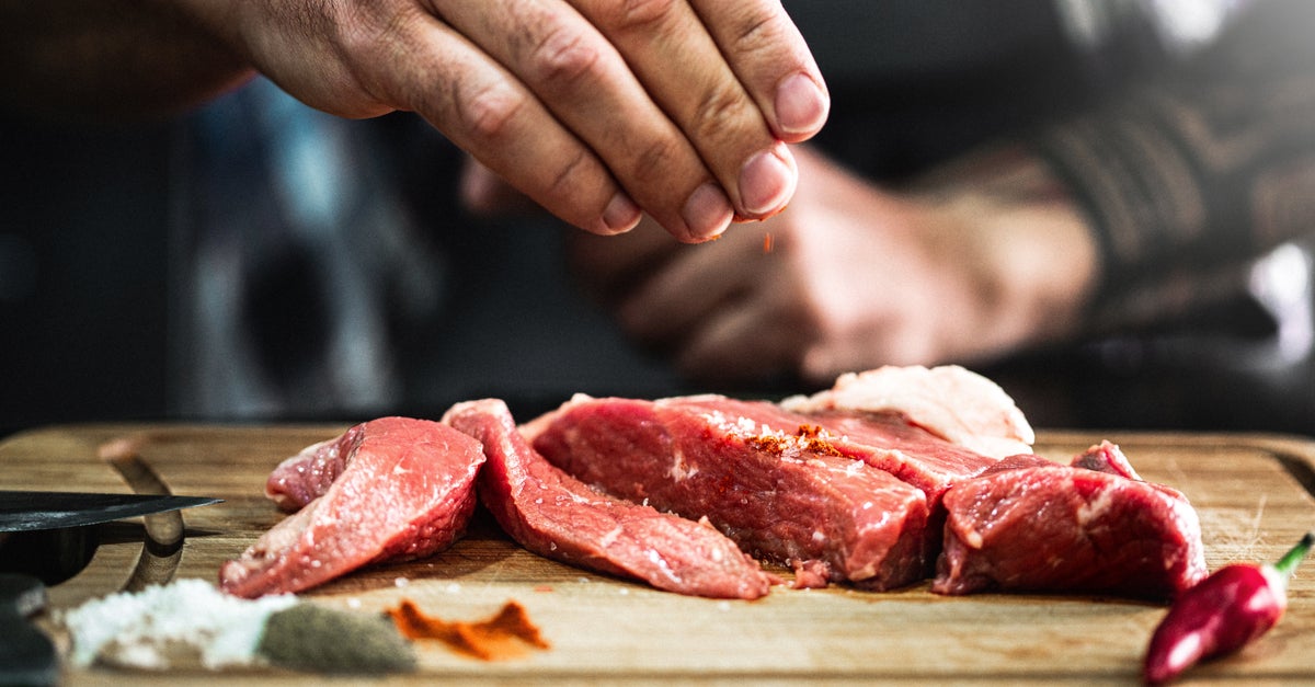 The Dangers Of Not Rinsing Your Cutting Board After Prepping Produce