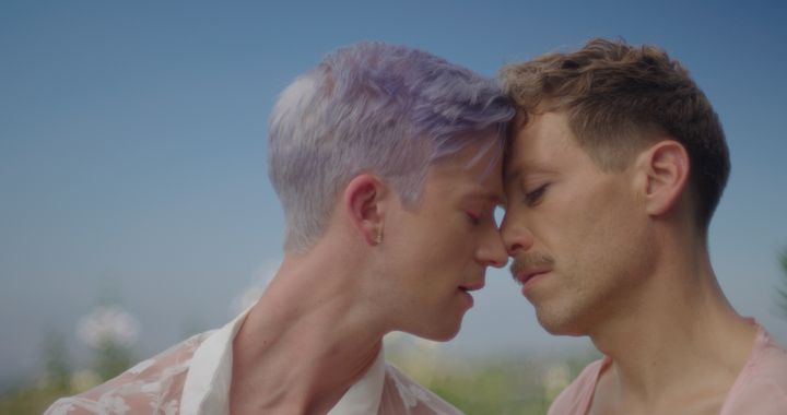 Magnus Riise (left, with co-star Barrett Foa) said his "Earthquake" video is "a reminder to move towards what actually makes you happy, and warning about what happens when you don’t." 