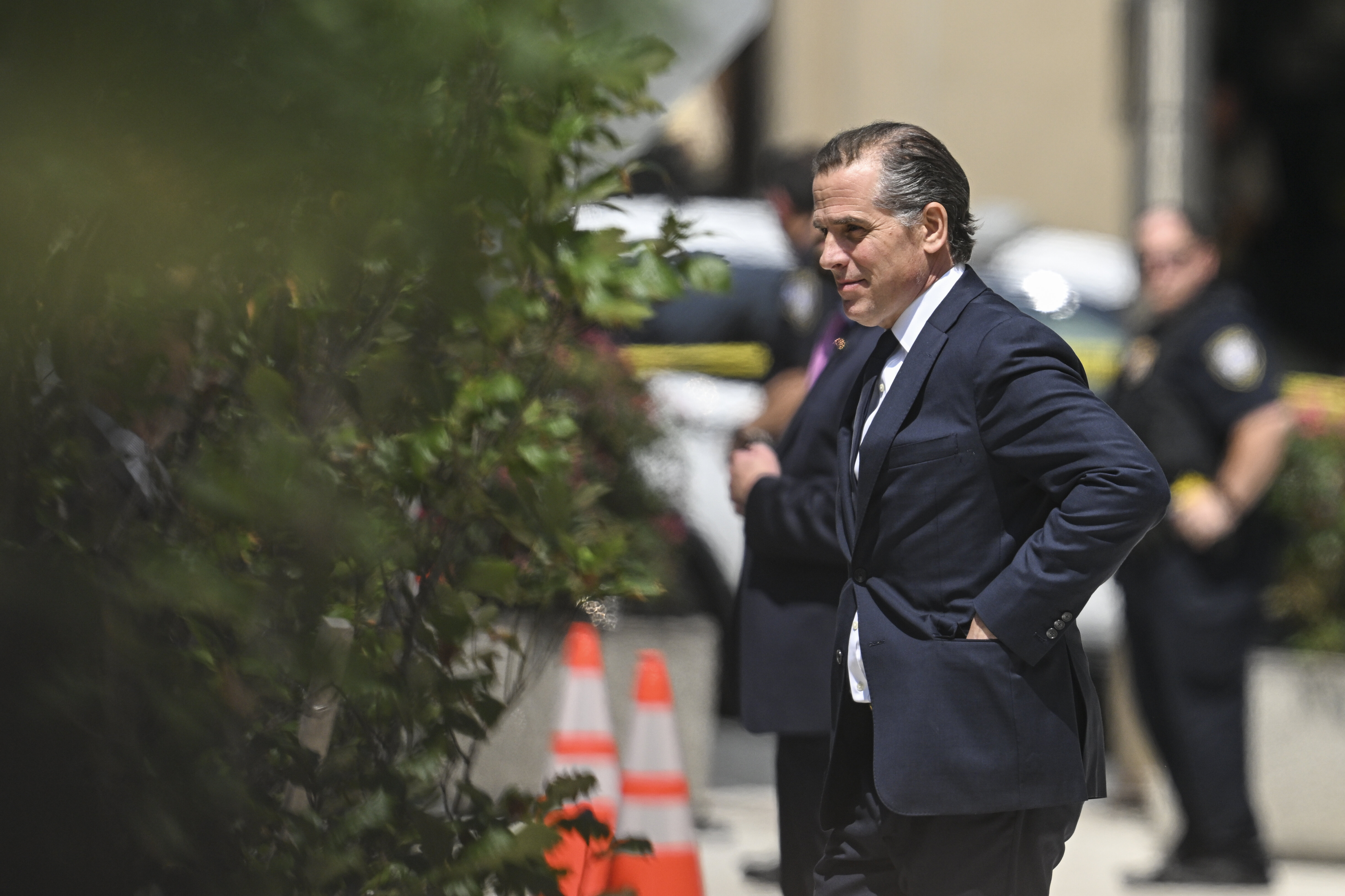 Hunter Biden Returns To Court To Enter Plea On Gun Charges | HuffPost ...