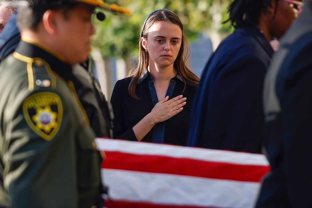 Dianne Feinstein's granddaughter, Eileen Mariano, views the body of the late Democratic senator.