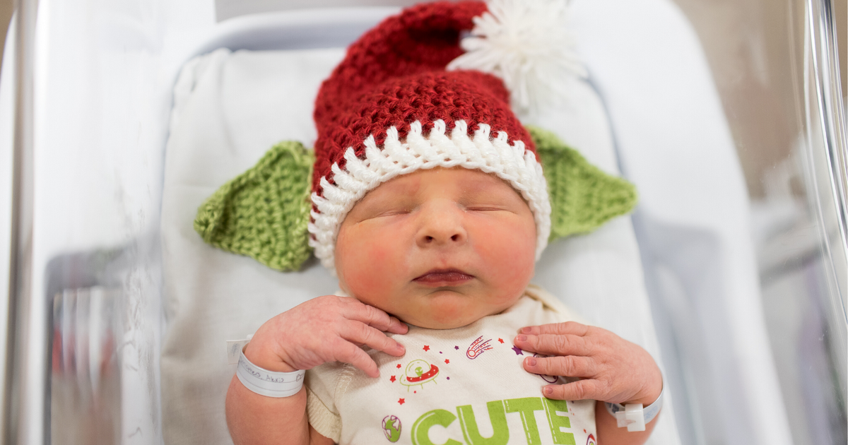 These Newborns Dressed As Baby Yoda Are OutOfThisGalaxy Cute