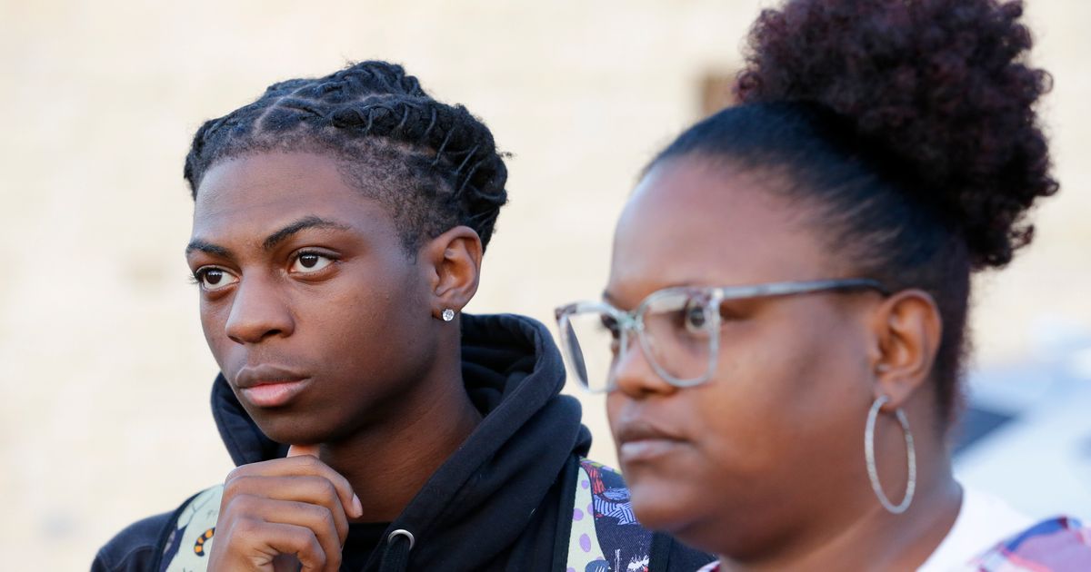 Black Student Suspended Over His Hairstyle To Be Removed From His School