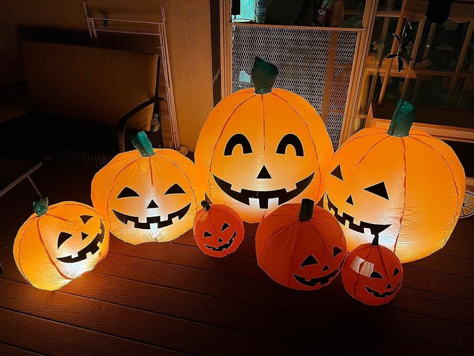32 Outdoor Halloween Decorations To Make Your House The Spookiest On ...