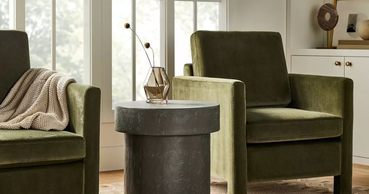 Create a Cozy and Stylish Fall Reading Nook with a Luxurious Velvet Accent Chair