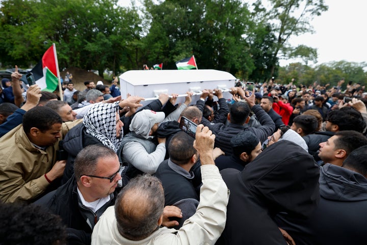 Mourners In Heavily Palestinian Chicago Suburb Remember Muslim Boy ...