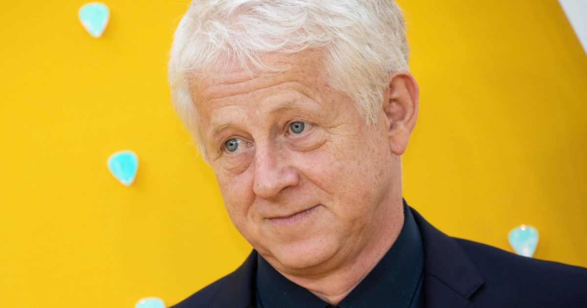 ‘Love Actually’ Director Richard Curtis Regrets Weight Jokes