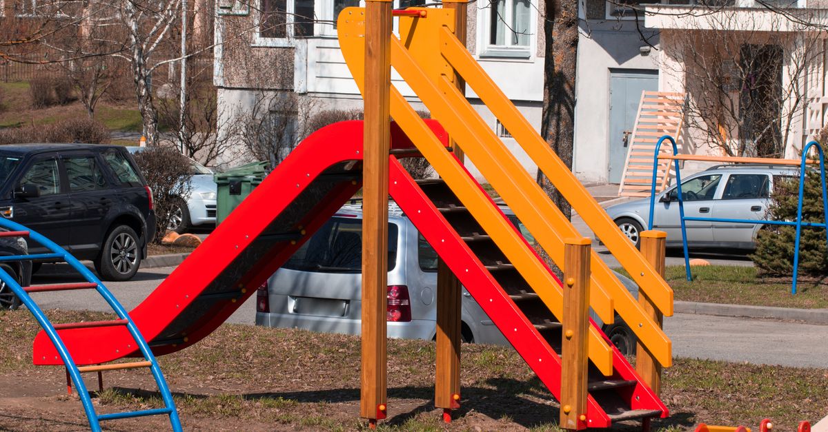 4 Children Injured After Juveniles Doused Acid On Playground Slides, Police Say