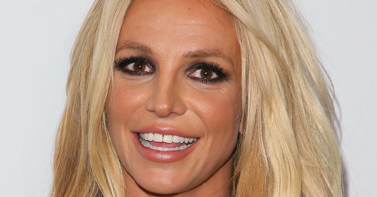 Britney Spears Shares Why She Posts Naked Photos On Social Media In New Memoir Huffpost Uk