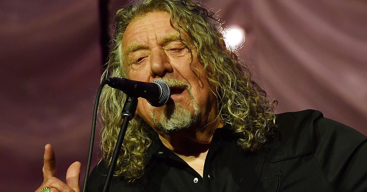 Robert Plant Brings Chills With Unexpected Performance Of Led Zeppelin Classic