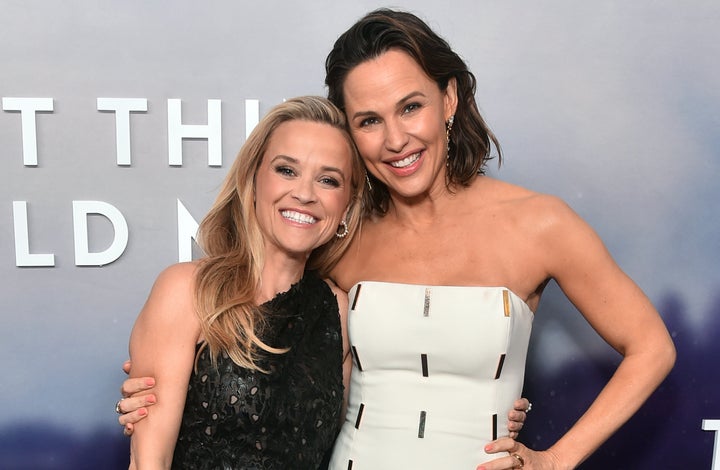 Reese Witherspoon and Jennifer Garner 