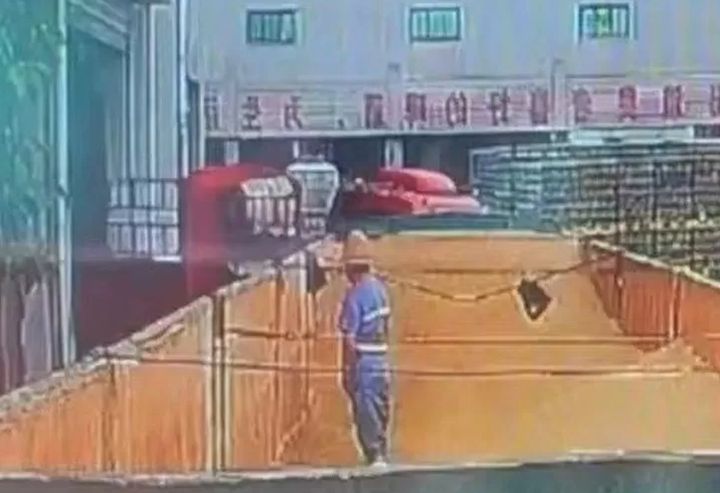 A man was filmed urinating into a tank at the Tsingtao Brewery in Pingdu City.
