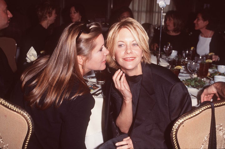 Meg Ryan e Carrie Fisher no "Mulheres em Hollywood" em 1999.