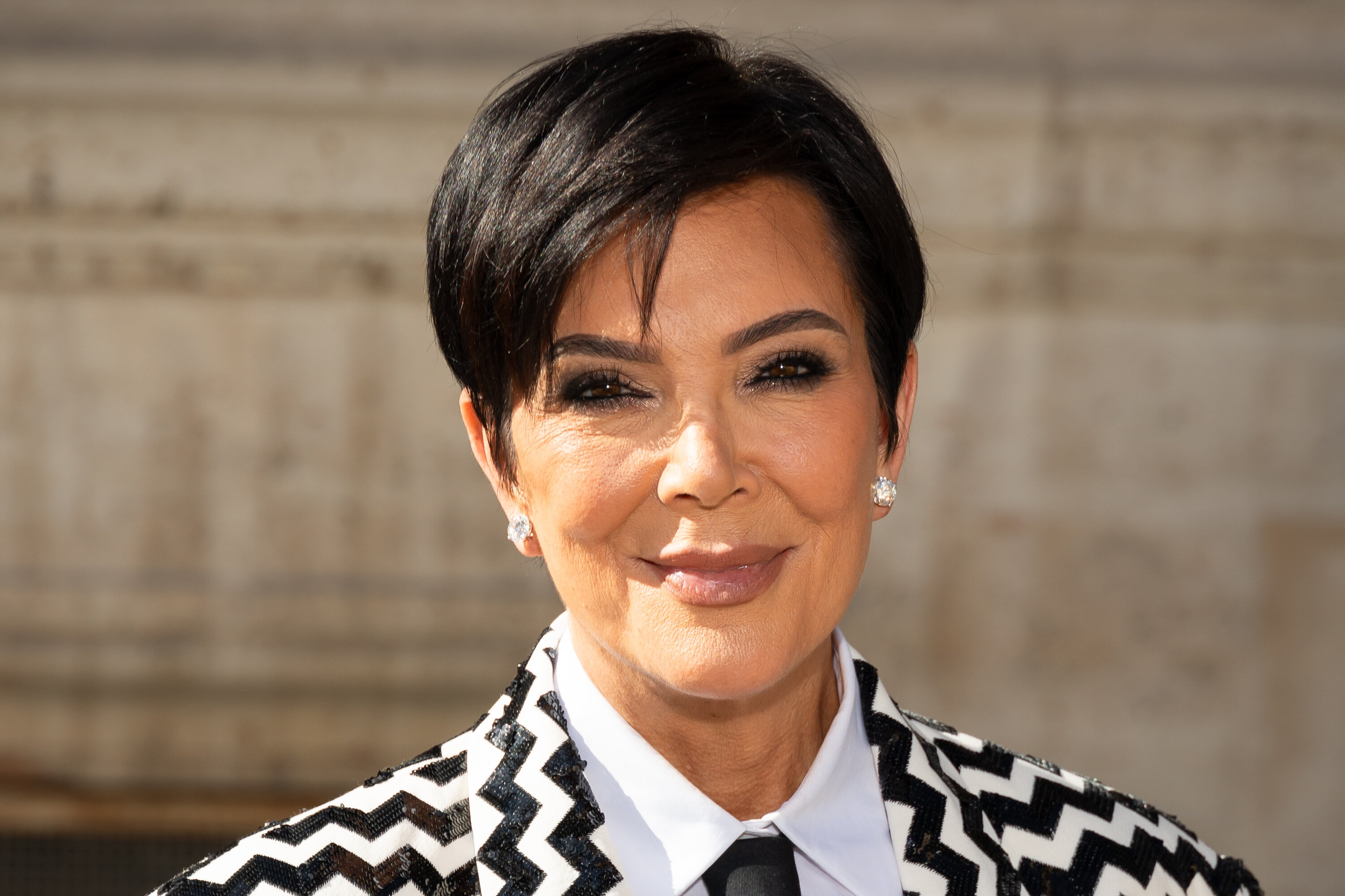 Kris Jenner Reveals Why She Cheated On Robert Kardashian - TrendRadars