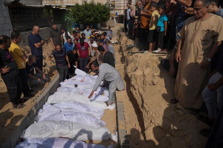 In Gaza, Burying Those Killed By Israeli Airstrikes Is Getting More