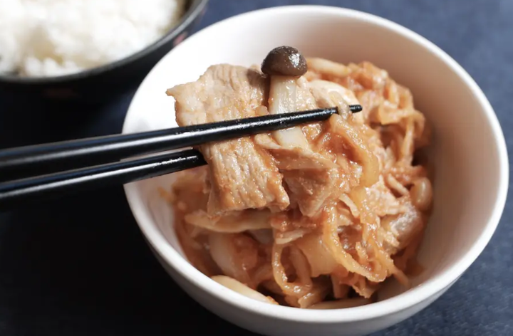 豚肉と切り干し大根のトマト煮込み