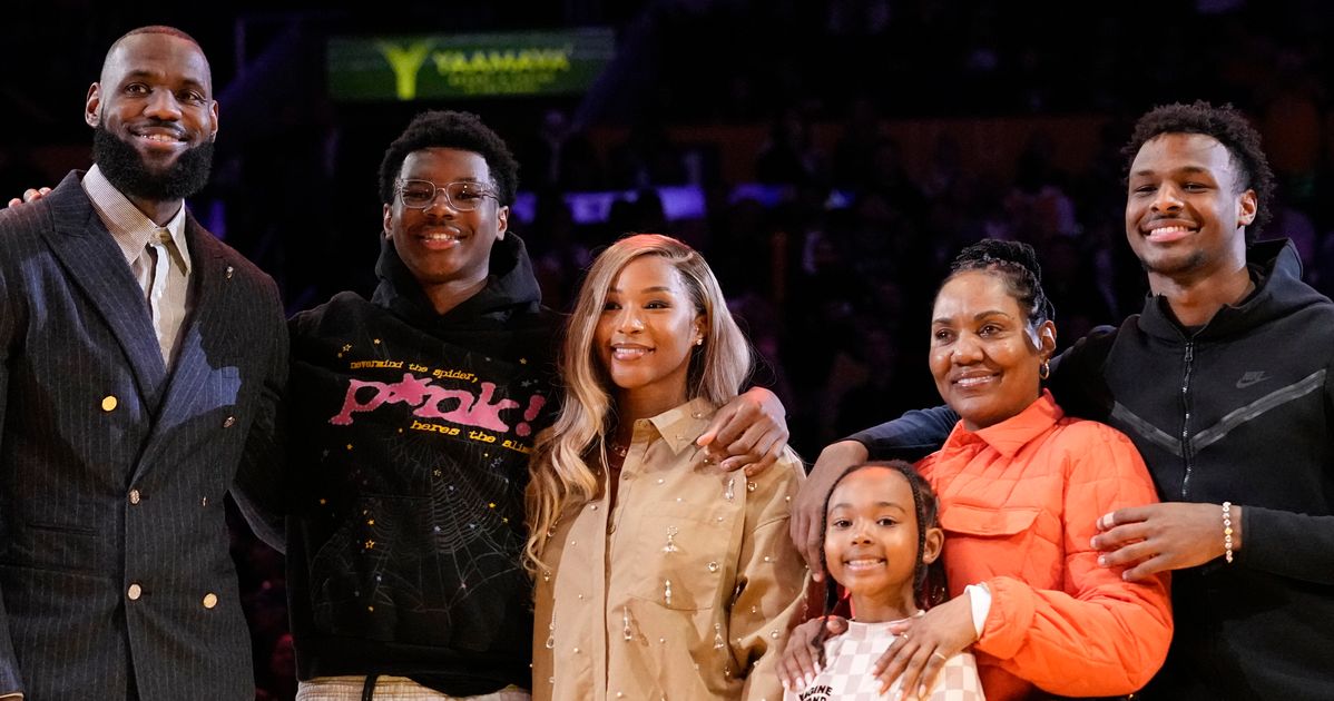 LeBron James’ Family Hilariously Roasts Him In New Video
