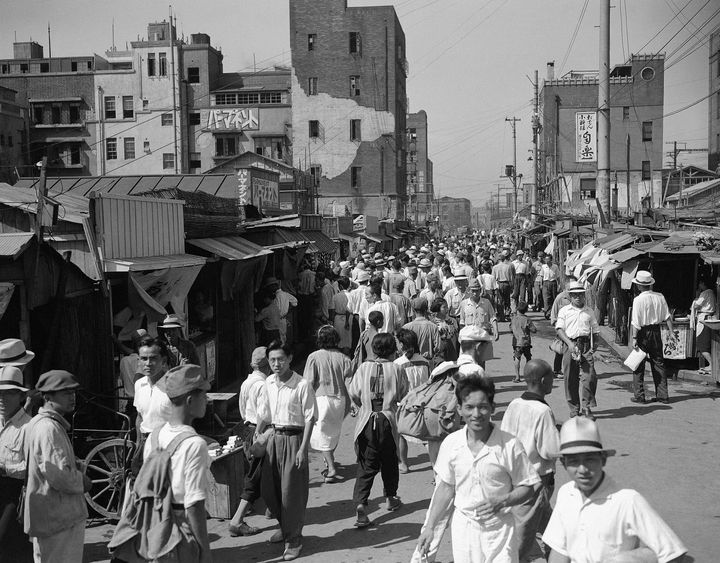 Τόκιο, 10 Ιουλίου 1946. (AP Photo/Charles Gorry)
