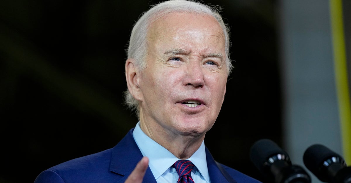 Biden Bound For Lewiston To Mourn With Community After Maine's Deadliest Mass Shooting - Vimarsana News