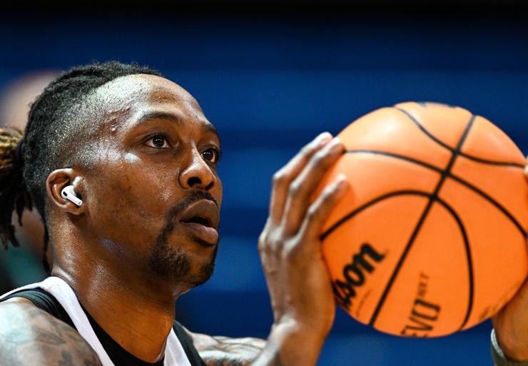 Dwight Howard #12 of the Taoyuan Leopards warms up prior to the T1 League game between TaiwanBeer HeroBears and Taoyuan Leopards on Feb.19 in Taipei, Taiwan.