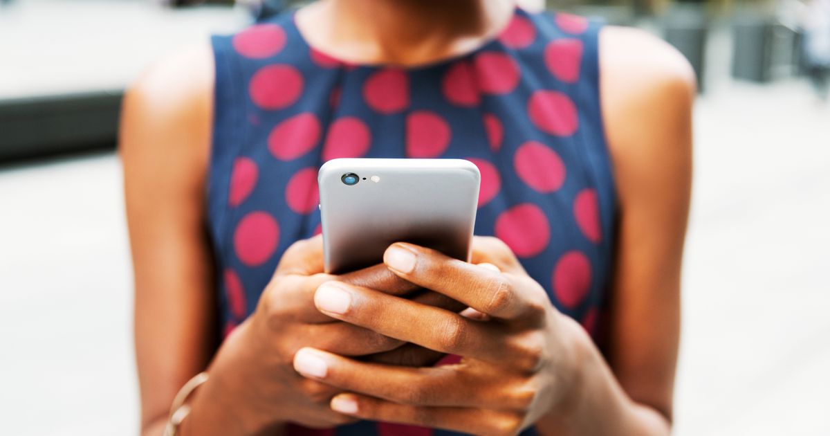 7 Phone Habits That Could Secretly Be Signs Of Anxiety