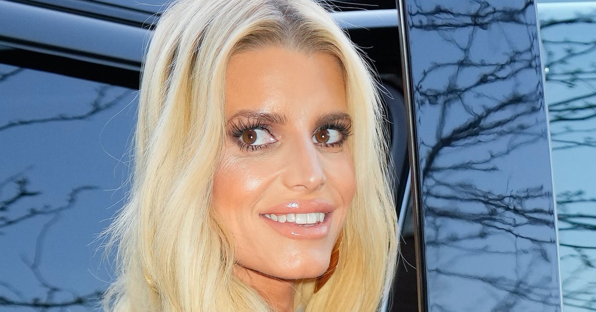 Jessica Simpson Reshares 'Unrecognizable' Photo To Honor 6 Years Of ...