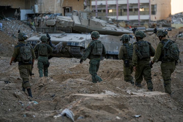 Ισραηλινοί στρατιώτες διακρίνονται κατά τη διάρκεια χερσαίας επιχείρησης στη Λωρίδα της Γάζας, Τετάρτη 8 Νοεμβρίου 2023