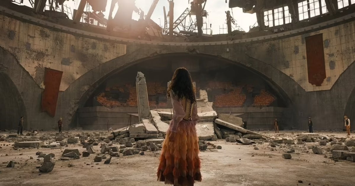 Hunger Games Prequel: Interview With Francis Lawrence And Nina Jacobson - Vimarsana News