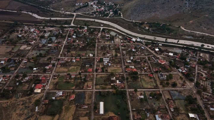 26 ΣΕΠΤΕΜΒΡΙΟΥ: Αεροφωτογραφία του χωριού Βλάχος, το οποίο είχε εξαφανιστεί κάτω από τα νερά μετά την καταιγίδα Daniel, στις 26 Σεπτεμβρίου 2023 στο Βλοχό της περιοχής Τρικάλων, Ελλάδα.