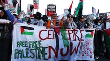Londoners March For Gaza Ceasefire As Cops Clash With Far-Right Counterprotesters Londoners March For Gaza Ceasefire As Cops Clash With Far-Right Counterprotesters