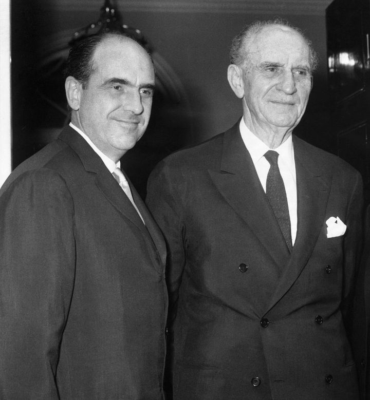 1965 Ο Γεώργιος Παπανδρέου μαζί με τον γιό του Ανδρέα