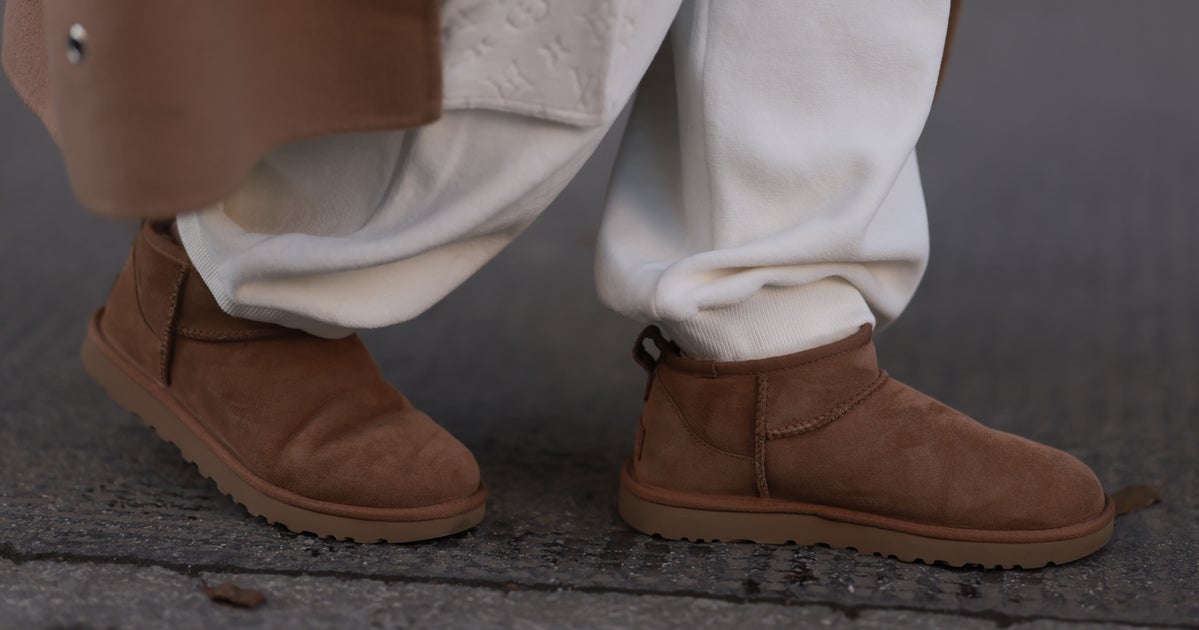 Ugg discount type shoes