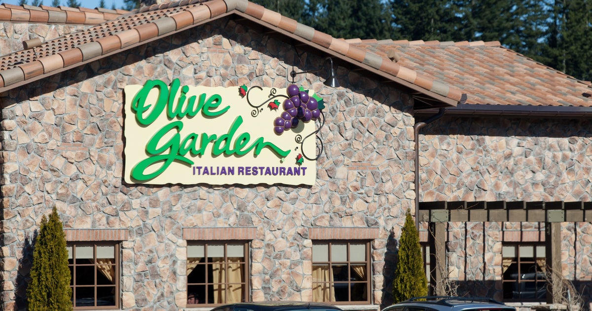 NextImg:When My Career Stalled, I Got A Job At Olive Garden. I Was Shocked By What I Experienced There.