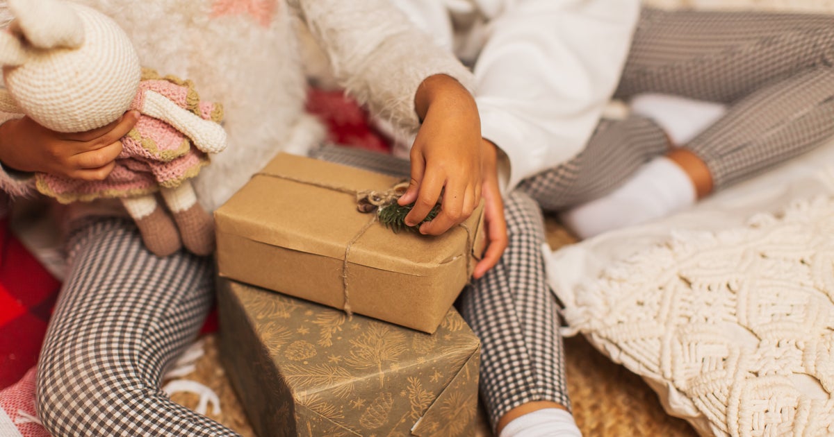 easy-ways-to-donate-toys-to-kids-in-need-this-christmas-huffpost-uk