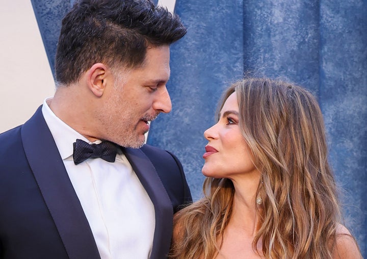 Sofia Vergara Returns to Modern Family Set After Honeymoon