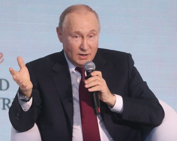 The Kremlin has said Russian President Vladimir Putin will speak at the virtual G20 summit