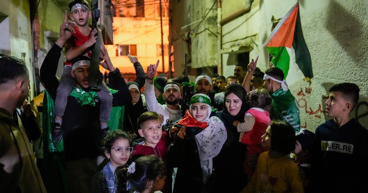 Palestinian Households Rejoice Over Launch Of Kids And Girls In Wartime Prisoner Swap