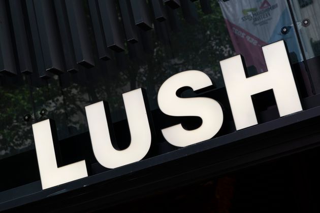LUSHのロゴ