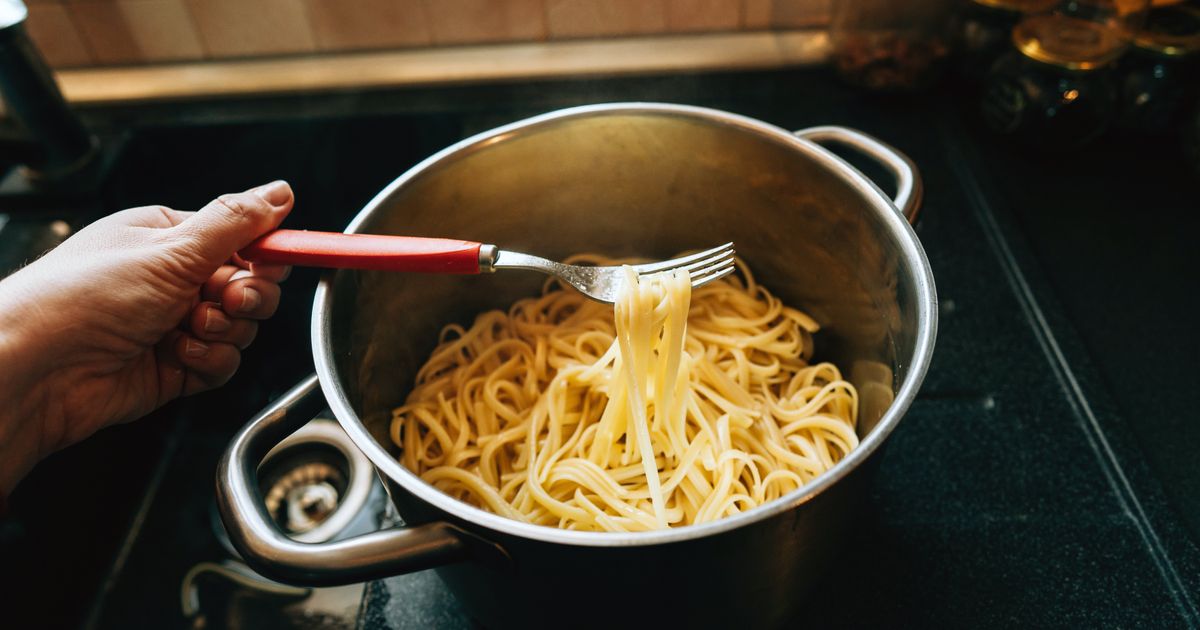 Why You Should Never Boil Your Pasta In Too Much Water | HuffPost UK Life