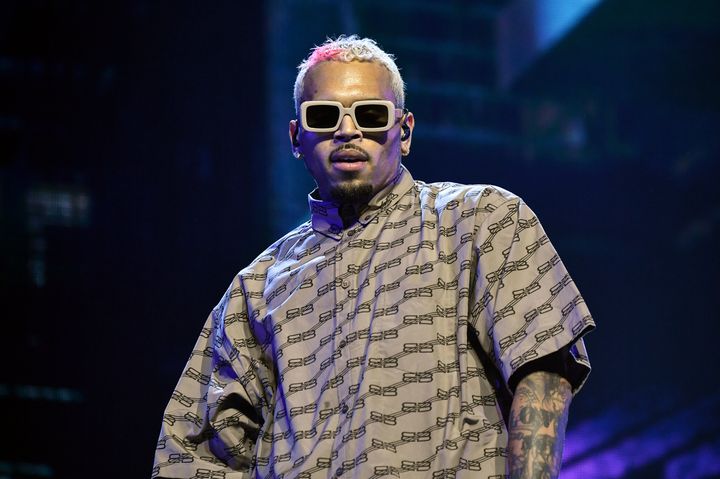 Chris Brown countered the claims that he is antisemitic on his Instagram story. 