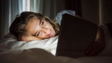 

    Do E-Readers Mess Up Our Sleep?

