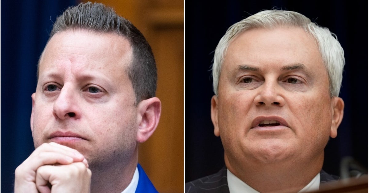 NextImg:‘First True Thing’: Dem Lawmaker Claps James Comer’s Insult Right Back At Him