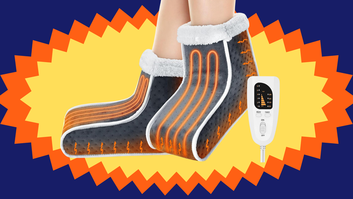 The Veeool electric foot warmer boots allow a fuller range of motion compared to the monoboot style of the Humicatro warmer.