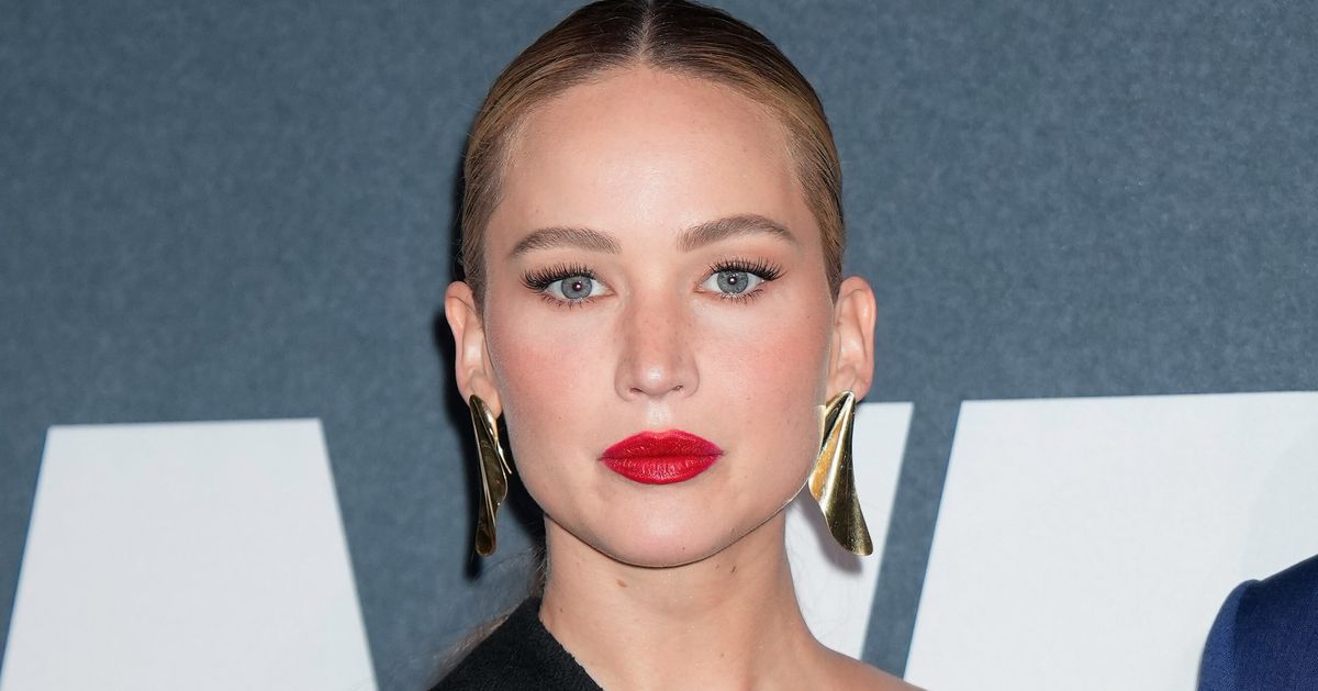 Jennifer Lawrence Hired Security After Having A Baby Due To 'Intrusive Thoughts'