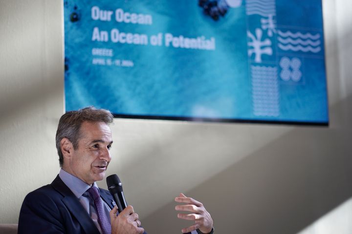 Ο Κυριάκος Μητσοτάκης μίλησε και για την προστασία θαλάσσιων περιοχών, την ασφάλεια αλλά και τη σύνδεση της διαφύλαξης των οικοσυστημάτων με την βιώσιμη οικονομική δραστηριότητα