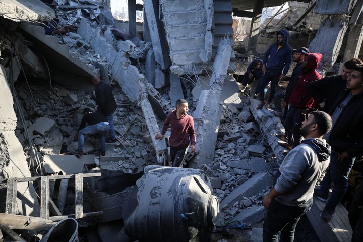 Israeli Offensive Shifts To Crowded Southern Gaza, Driving Up Death ...