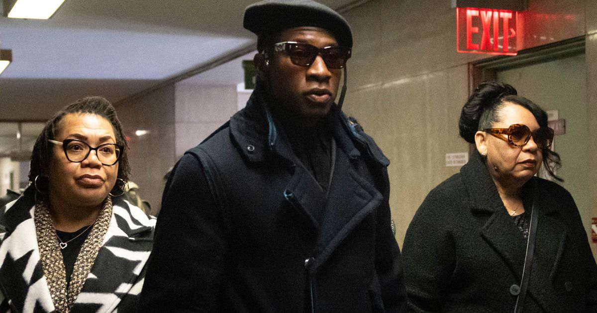 Trial Against Jonathan Majors Opens With 2 Versions Of Fight Inside Car