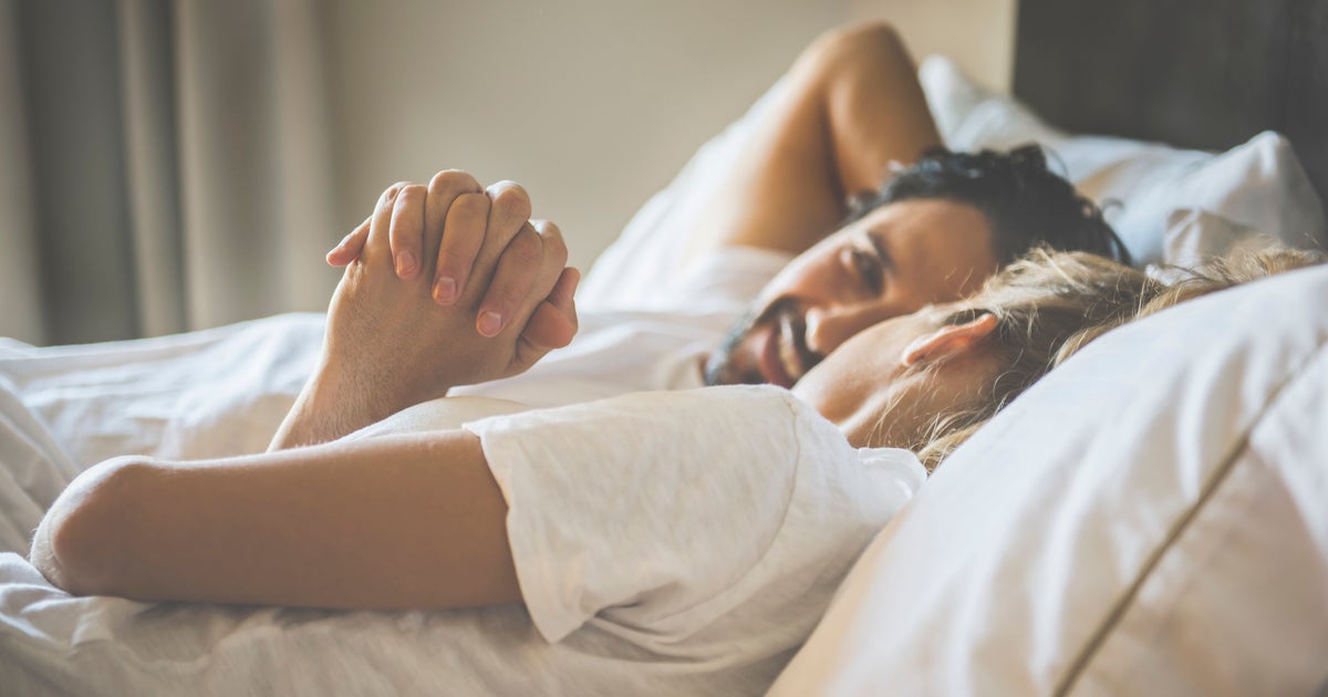 NextImg:Does Your Relationship Pass The Viral 'Orange Peel Theory' Test?
