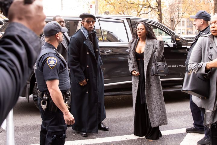 Jonathan Majors arrives at the New York City Criminal Court building in lower Manhattan on Monday.